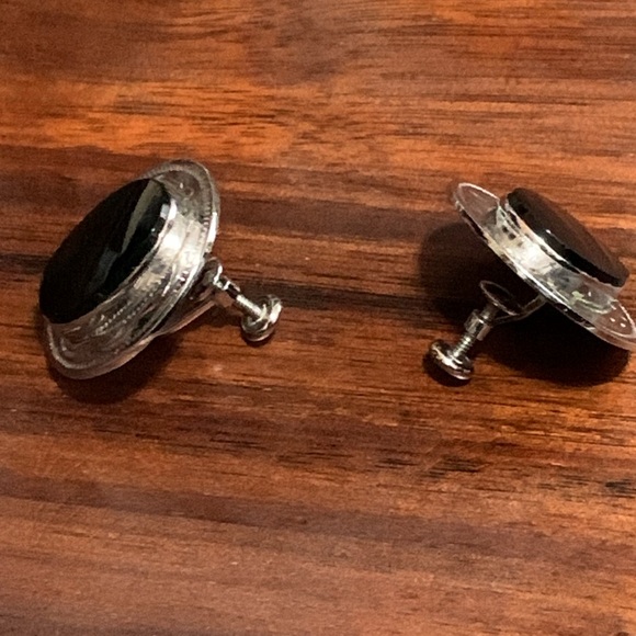 Van Dell sterling silver black onyx screw on earrings - Picture 2 of 4